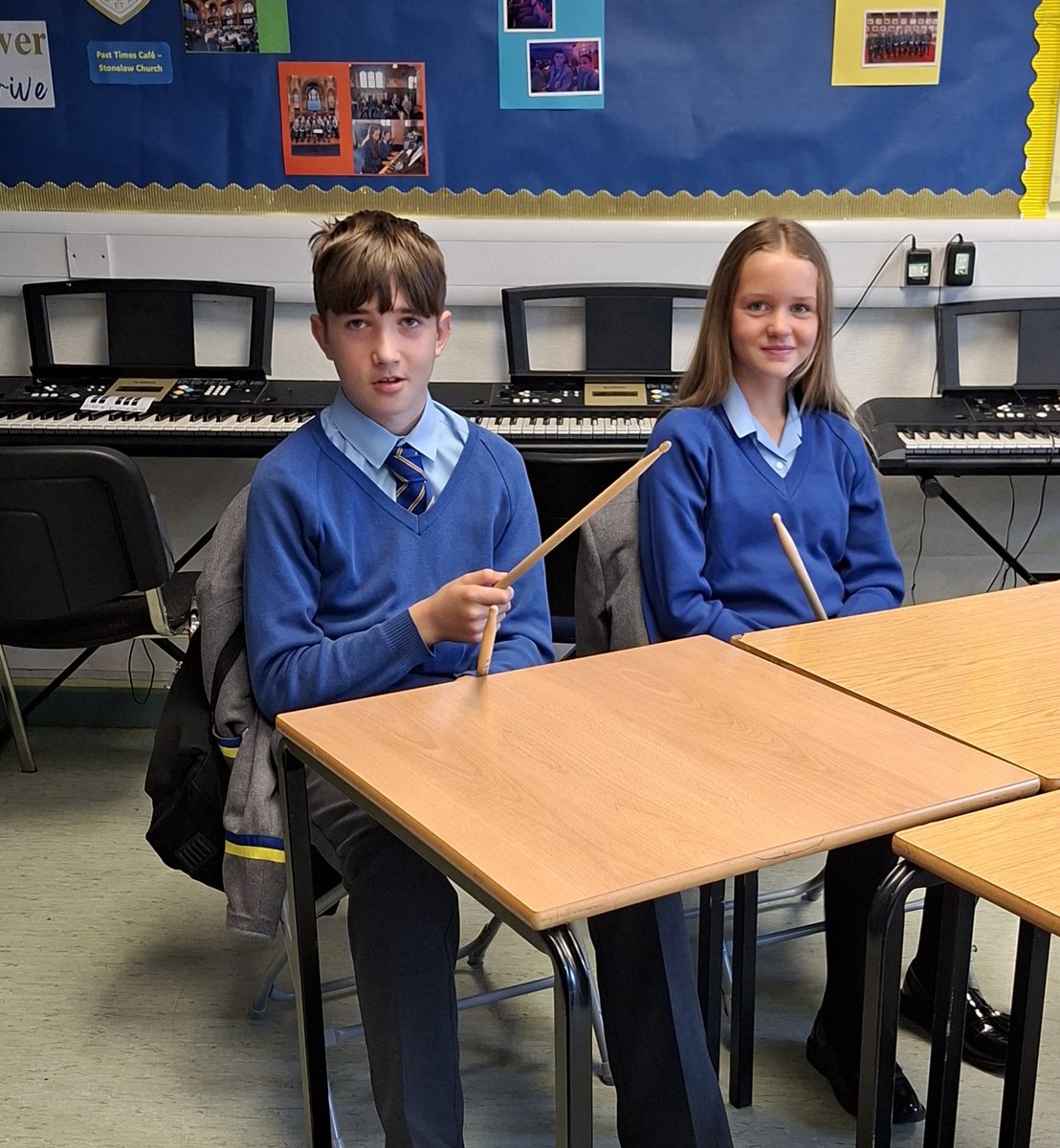 MusicFernhill's tweet photo. Some chair drumming to waken S1 up first period today! Great effort all round. Well done!
@FernhillSchool https://t.co/xcKRZdObvl