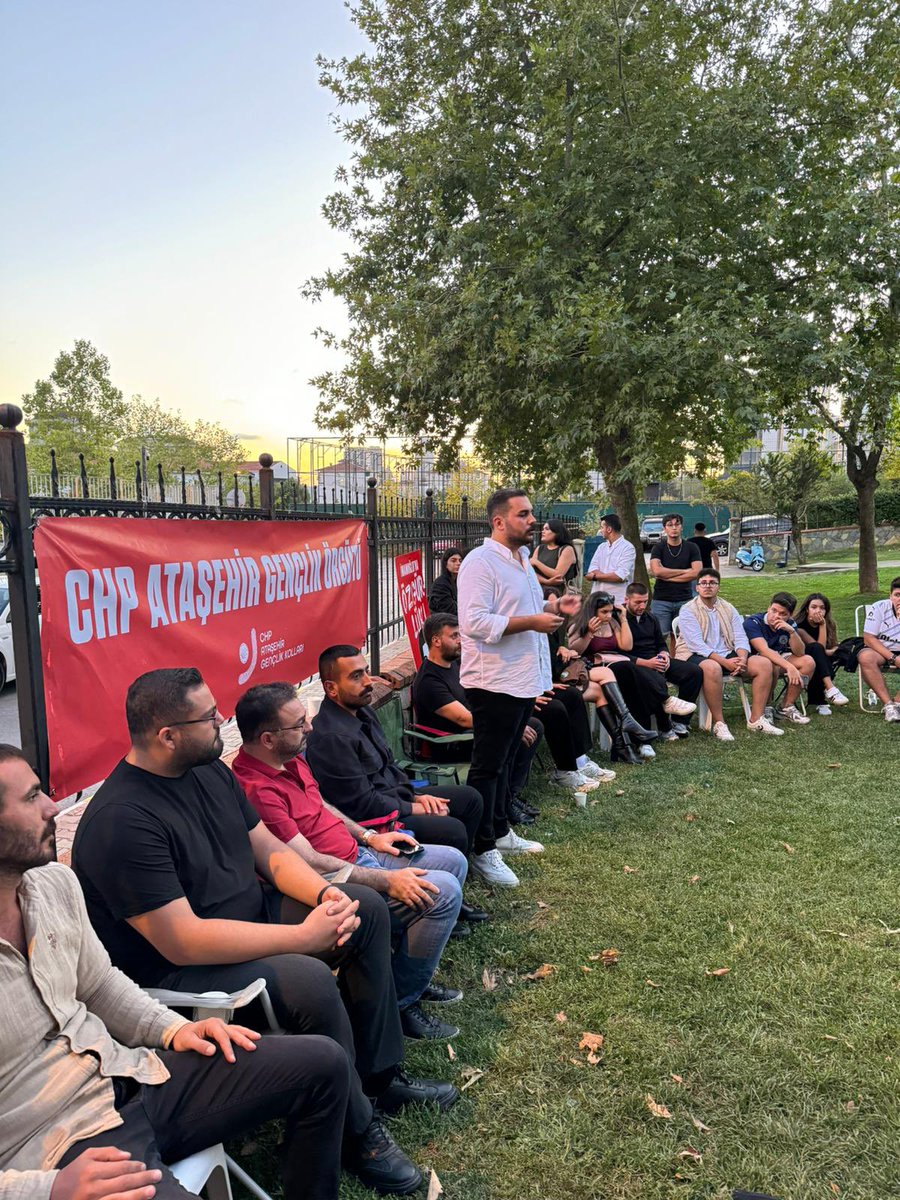 İl Gençlik Kolları Başkanımız <a href="/erdemkarachp/">Erdem Kara</a> ve İlçe Başkanımız Celal Yalçın’ın katılımıyla genç arkadaşlarımızla buluştuk; gençliğin enerjisi ve coşkusuyla birlik ve dayanışmamızı daha da güçlendirdik.
