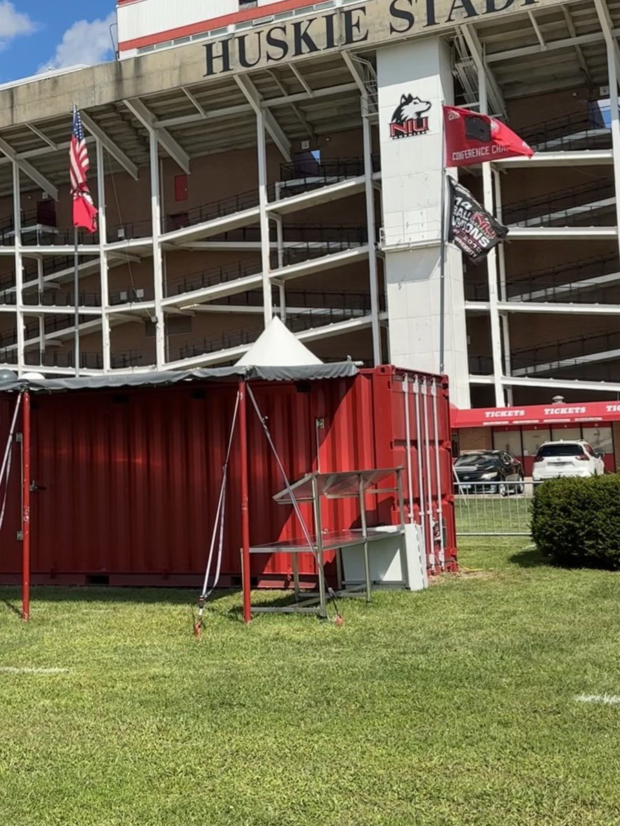 mwp72's tweet image. Colors flying 

@NIU_Football 
Saturday 2:30