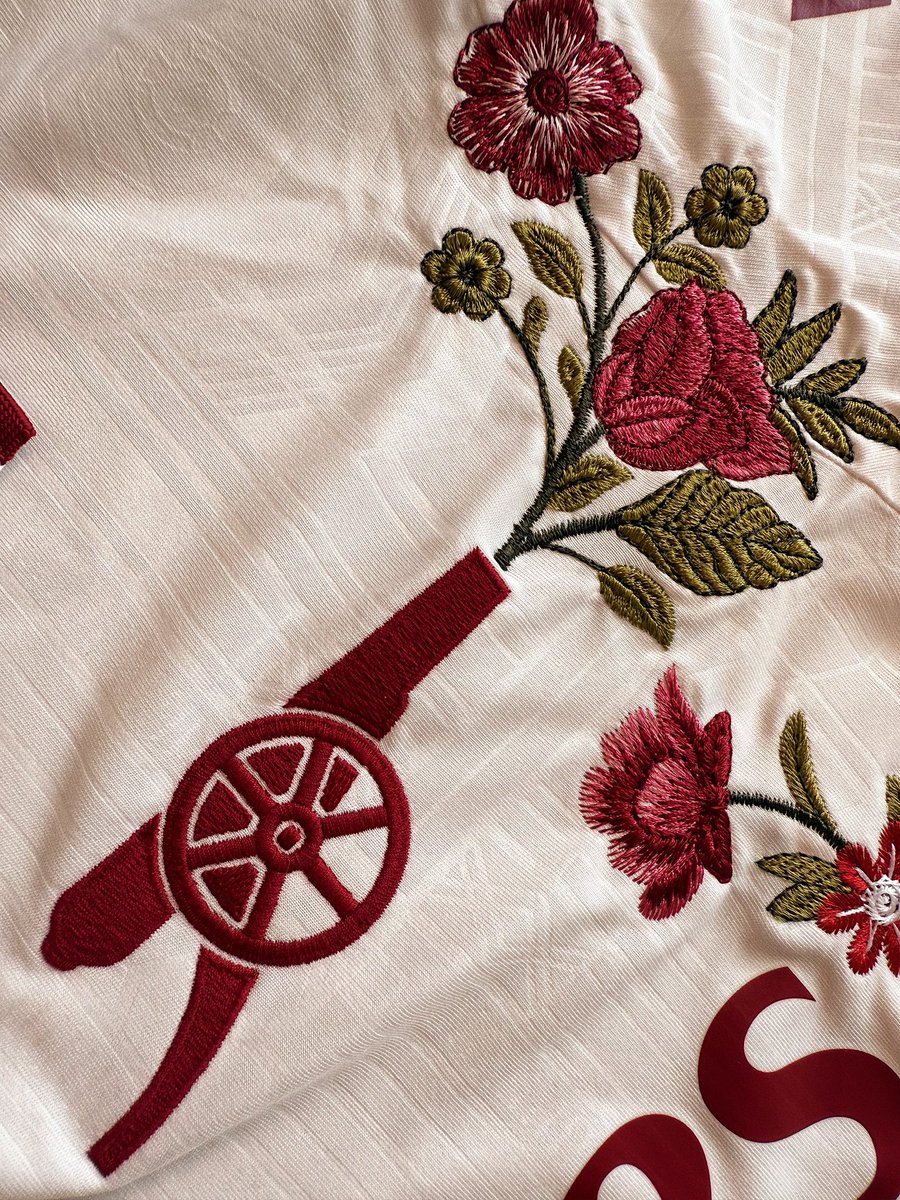 Arsenal 🌹

A limited number of these embroidered shirts are available on my website:

shorturl.at/kEy6Y