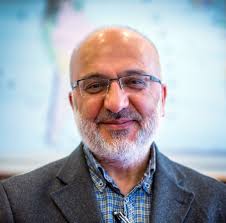 Konya'da giyim kuşamından dolayı bir Türk kızını muayene etmeyi reddeden Dr. Hasan Hüseyin Uysal 2010 yılında İsrail askerlerini tedavi etmiş.