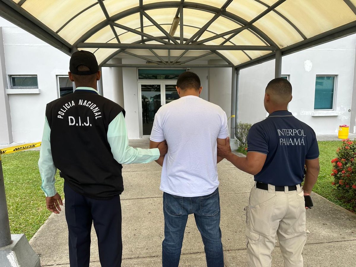 DEAPHILADELPHIA's tweet image. The DEA Philadelphia Division, Group 32, working with the Republica de Panama Policia Nacional and the EDPA USAO extradited a Sinaloa Cartel member charged with distributing more than five kilograms of fentanyl in the Philadelphia area. @DEAHQ #SinaloaCrackdown2025