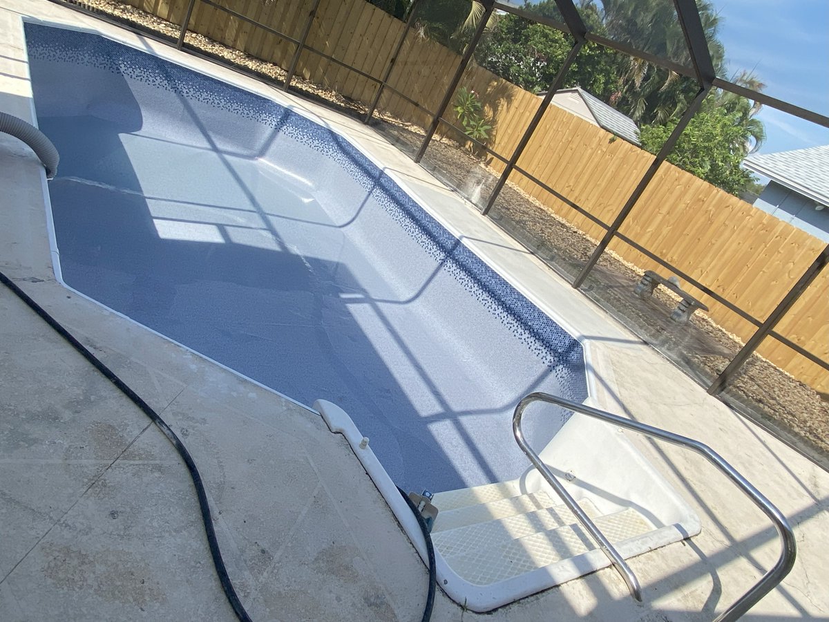 ppalmpools's tweet image. We were contacted to restore a blown-out wall and tackle groundwater issues in a pool. We raised the pool floor, prepped steps, walls and installed a beautiful new Latham Falling Esagono / Grey Crystal pattern Vinyl liner. Proof is in the pictures.  #PoolRestoration #WaterIssues