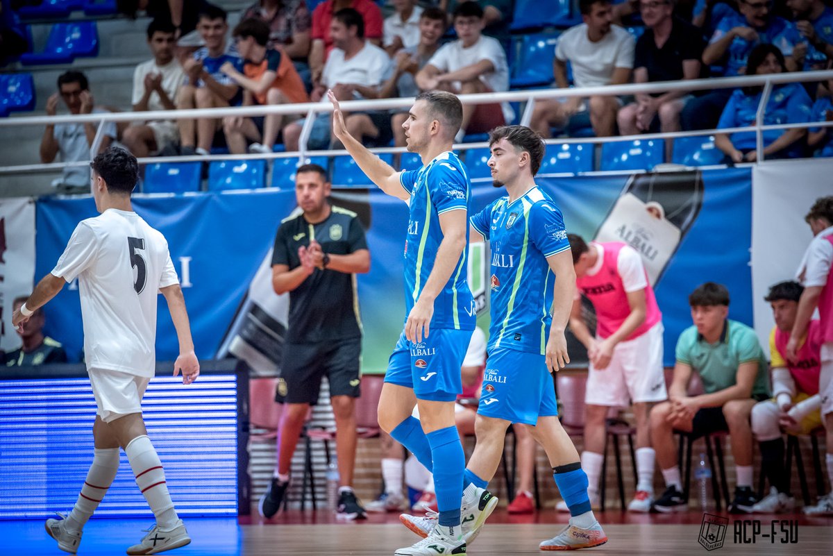 📰 𝐄𝐥 𝐕𝐢𝐧̃𝐚 𝐀𝐥𝐛𝐚𝐥𝐢 𝐝𝐞𝐬𝐩𝐢𝐝𝐞 𝐥𝐚 𝐩𝐫𝐞𝐭𝐞𝐦𝐩𝐨𝐫𝐚𝐝𝐚 𝐞𝐧 𝐜𝐚𝐬𝐚 𝐜𝐨𝐧 𝐯𝐢𝐜𝐭𝐨𝐫𝐢𝐚

La crónica 👉🏼 tinyurl.com/4c2m523n

📸 <a href="/aurecape/">aure</a>

#ViñaAlbaliValdepeñas #PretemporadaViñaAlbali