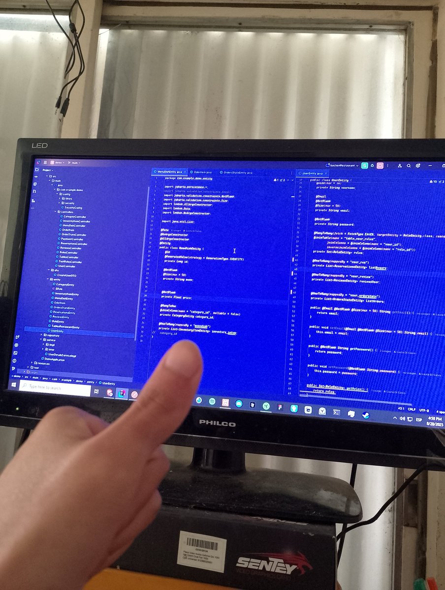 Lautaro94461699's tweet image. Ya mas de una semana ideando y desarrollando este backend, le estoy metiendo muchas ganas y seria un poco mas complejo de lo que ya venia desarrollando pero ahi vamos 👌💻 #JavaDeveloper  #Programación