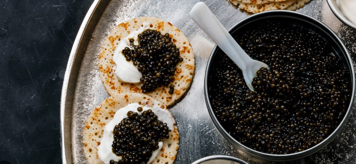HankCai8's tweet photo. This Expensive Black Gold Called caviar https://t.co/9yjSIqCFEe