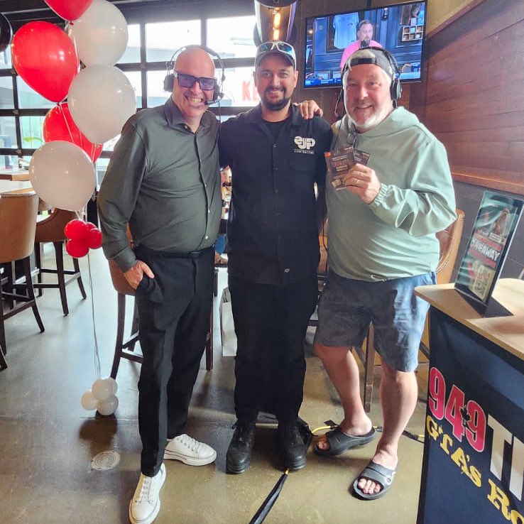 949TheRock's tweet image. Is this real life? Last Thirsty Thursday of the patio season! 🍹
Join us NOW at Baxter’s Landing until 6pm for food, fun &amp;amp; a chance to win a $1,000 prepaid Mastercard from EJP Contracting!

#ThirstyThursdayPatioTour #ThatsAWrap #CountdownTo2026TT