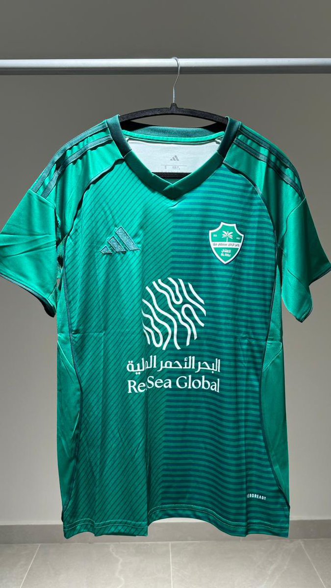 🟢- بمناسبة فوز الاهلي على نادي نيوم 

سحب على تيشيرت الاهلي او اي تيشيرت من اختيارك

الشروط : 

- اضافة <a href="/lliipi_/">نامح</a> و <a href="/cano7store/">متجر كانو | Caño store</a> 
- لايـك 
- رتويت 

السحب سيكون من الرتويت 💚