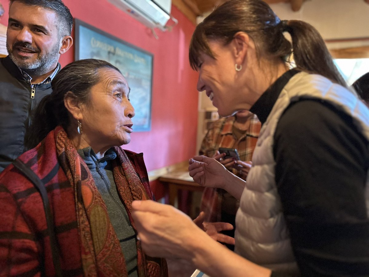 LA NEUQUINIDAD, NUESTRO MEJOR RECURSO 💪🏻

En equipo desde Villa Pehuenia, seguimos construyendo el Neuquén que queremos, donde los recursos de nuestra provincia estén primero al servicio de los neuquinos y aquellos que eligieron a Neuquén como su hogar. 

Porque elegimos defender
