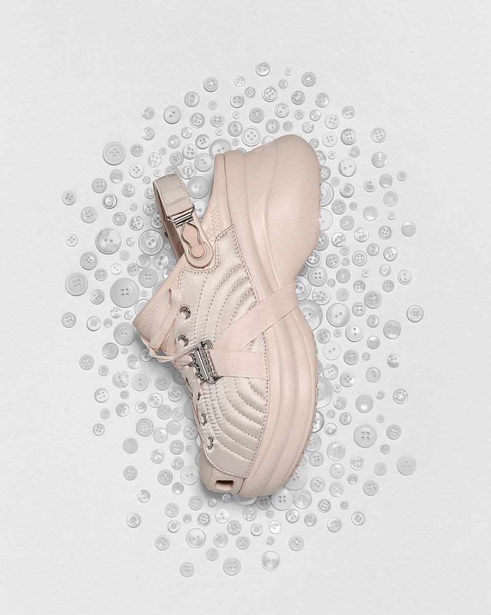 Jean-Paul Gaultier x Crocs コラボフットウェアコレクションが国内8月