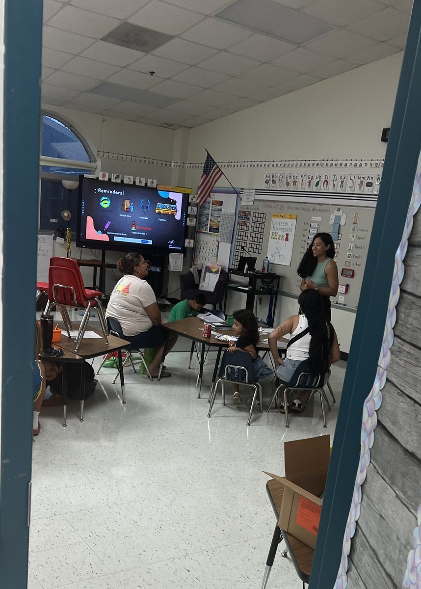 PrincipalBernal's tweet image. It was our Open House Night @JulianTSaldivar ! Families joined us and visited with our teachers about this year’s expectations and goals. #constructing excellence and reaching new heights! @SoniaLoskot @TJVT_Dallas