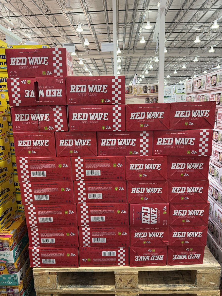 CSG_FresnoState's tweet image. Stocked up here at Costco. Get em while you can. $15.99 for a 12 pack #forthevalley