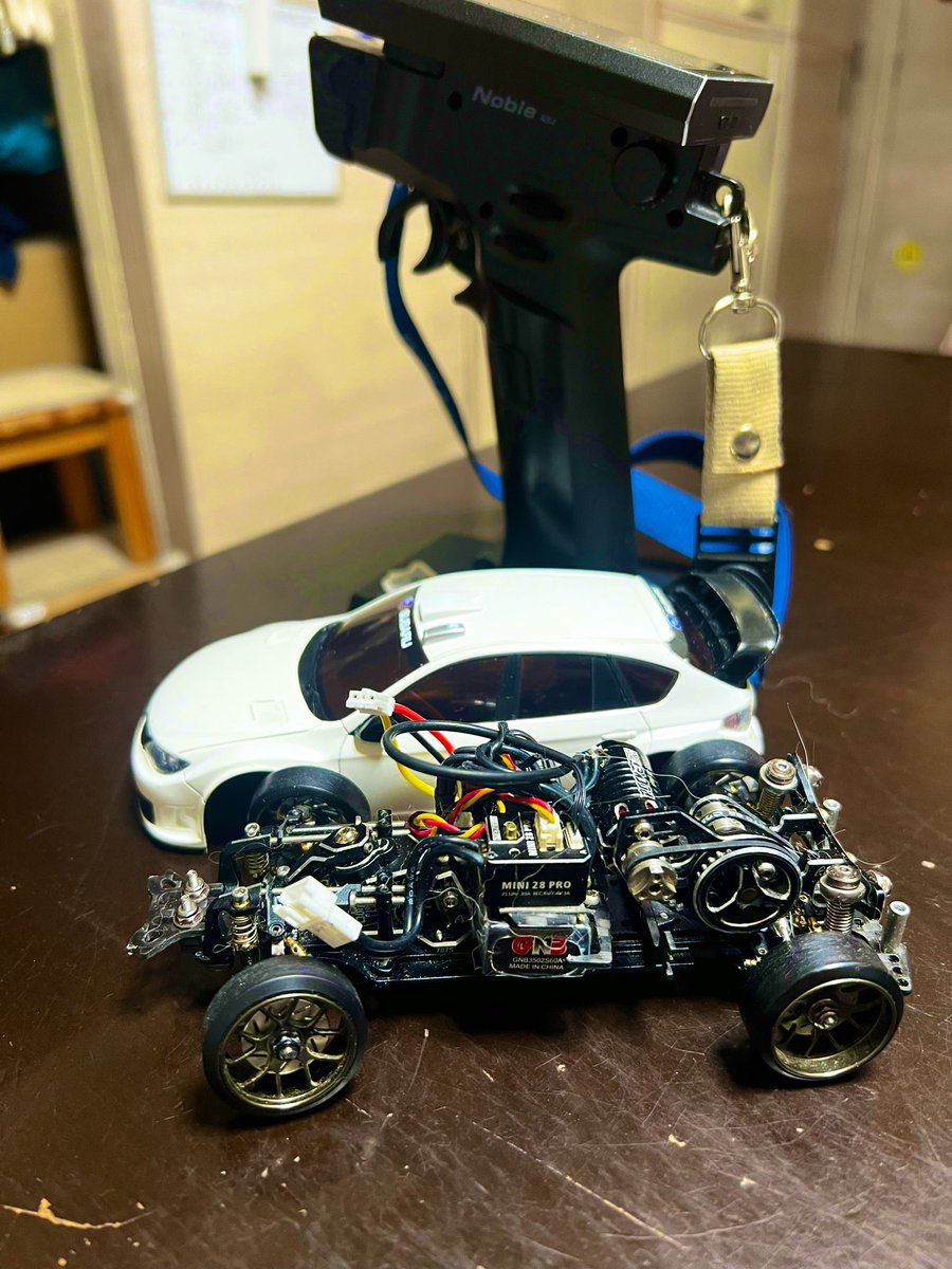 kaie2023's tweet photo. 一度タイとか中国の本場の蚊車ドリフトコース行ってみたいなー
#ラジコン #ドリフト
#ミニッツ #DriftArt
@joker6six https://t.co/noURlN0ilR