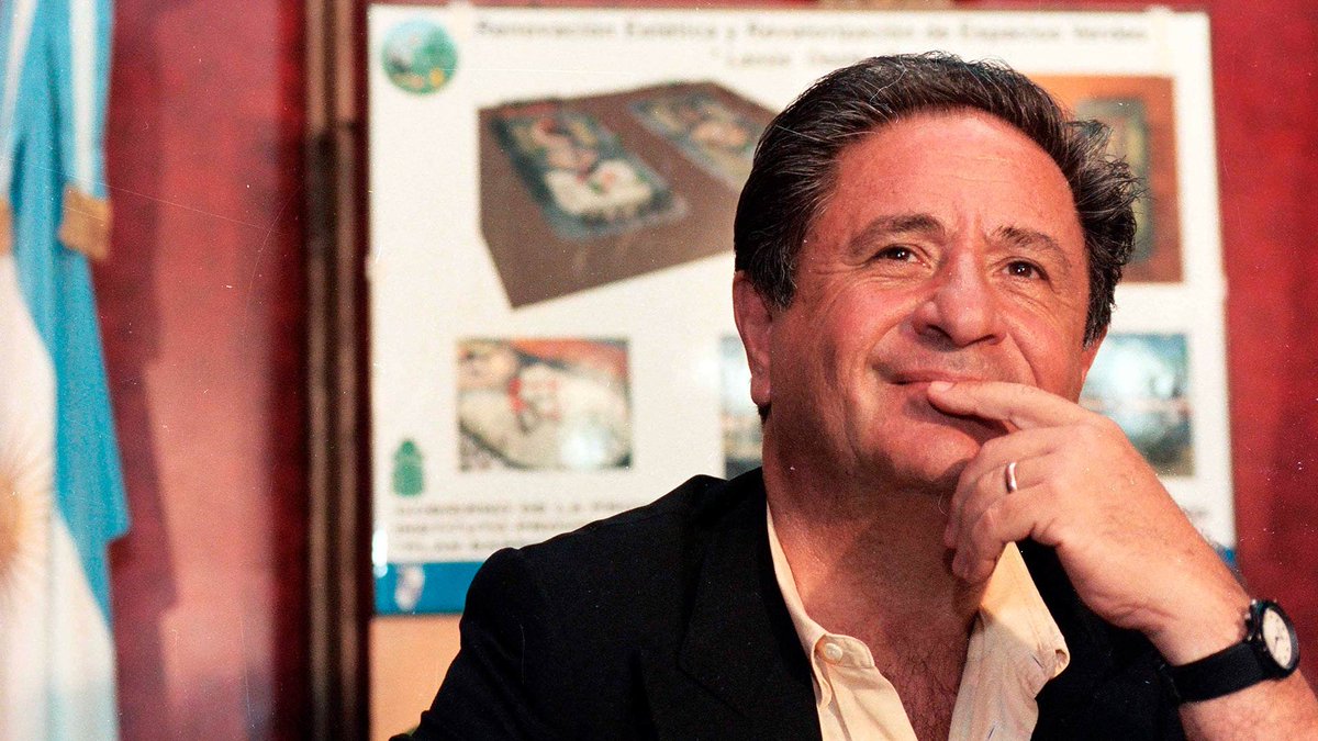 lolocaba_'s tweet photo. no se entiende si Duhalde es el amigo de deniro o Joe pesci vino después de rodriguez saá y de la rua. https://t.co/EJuvicdc7Y
