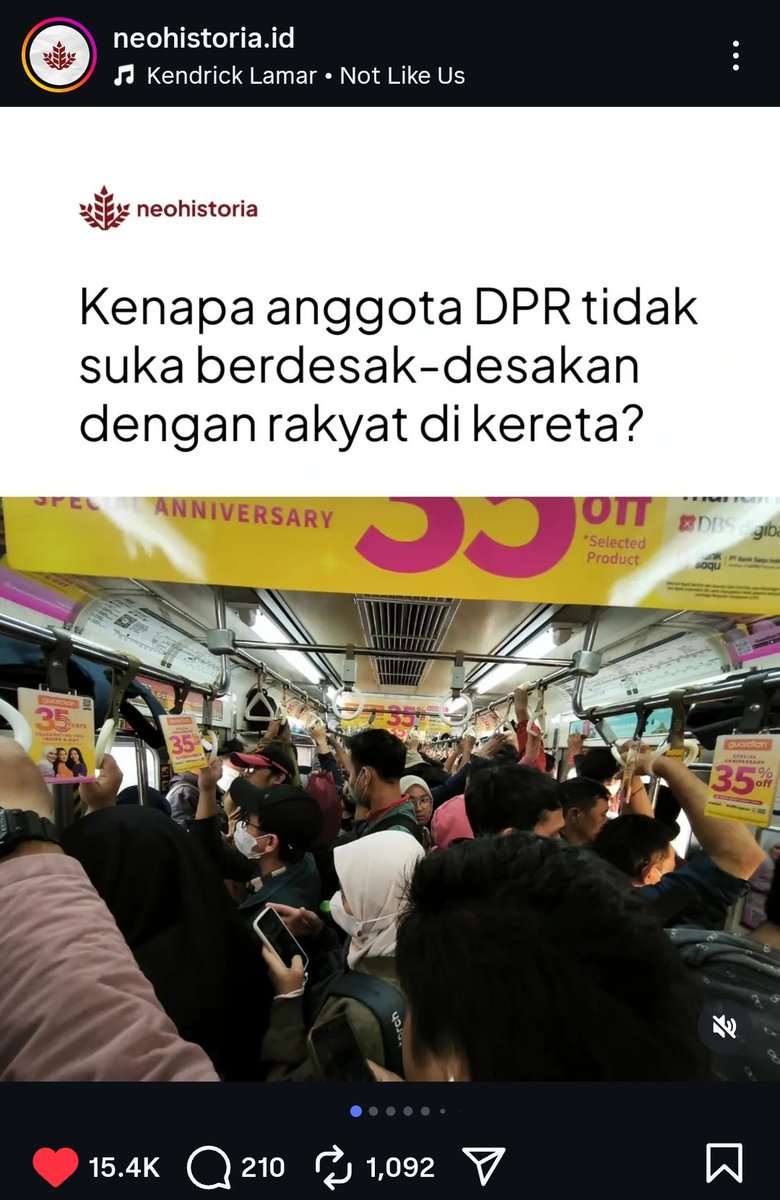 rayaaaaandini's tweet photo. Belum pernah jadi sarden di kereta kan lu mba nafa urbach? Belum pernah ngerasain sendal lu lepas waktu rebutan masuk KRL?

"Saya aja yg tinggalnya di Bintaro, macetnya luar biasa" - Nafa Urbach

Ga tau gw musti kasi emot apaan lagi https://t.co/mLzcwvv9qm