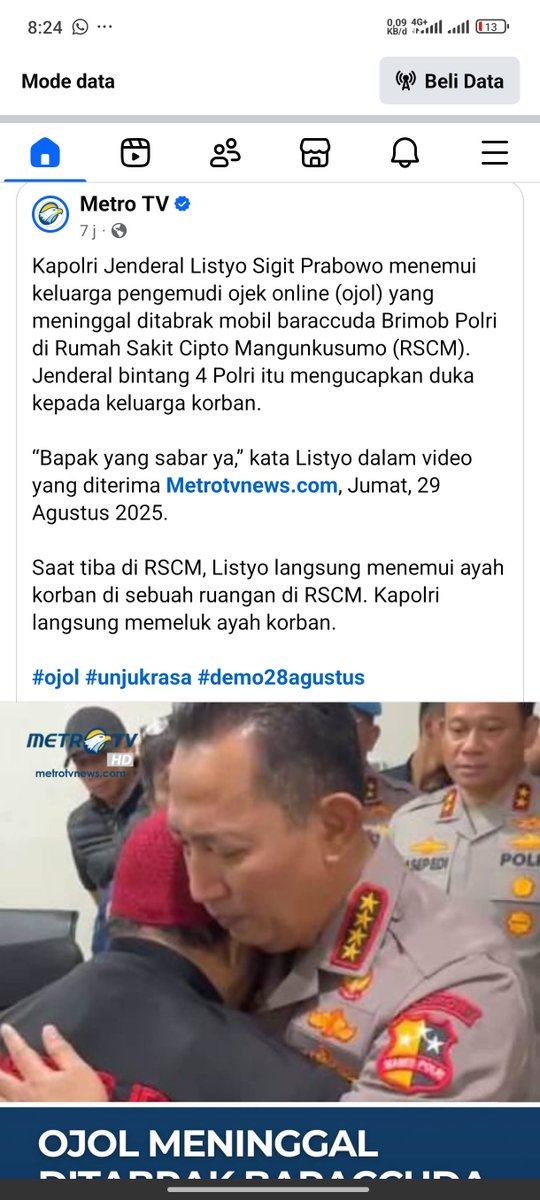 sisinanar's tweet photo. Buka fb nemu ginian langsung cari videonya, marah banget anjg pas denger ngomong "sabar ya" DIPIKIR SABAR BISA BALIKIN NYAWA? #PolisiPembunuhRakyat #polisimusuhbersama 
#polisipembunuh https://t.co/EWzUxRsL64