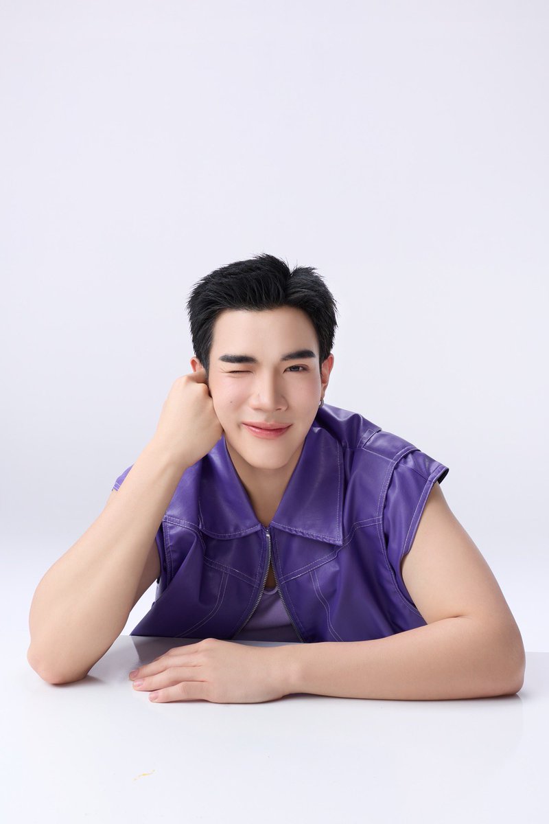 โฟร์ท ณัฐวรรธน์ ขึ้นแท่น FACE OF MAYBELLINE นำเสนอความเนียนในรูปแบบใหม่! พร้อมเปิดตัวแคมเปญแรก Super Stay Flex Powder #แป้งมูฟหน้าเนียน ใหม่ล่าสุด 

FOURTH X FLEX POWDER

#ELLEThailand
#FourthxMaybelline
#FlexMovePowder
#SuperStayFlexPowder
#MaybellineThailand #FourthNattawat
