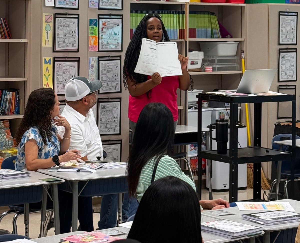 River Oaks IB World School tweet media