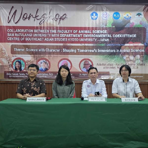 HakubiProject's tweet photo. 🗣️ オフィンニ ユディル 特定助教 @youdi_iru / 講演情報
◸発表タイトル◿
One Health approach in managing viral diseases
👀詳細はこちら👇
https://t.co/MjCfQTape2
#京大白眉研究者のイベント #京都大学 #白眉センター #CSEAS #Sam_Ratulangi_University https://t.co/8i7fwjOI6P