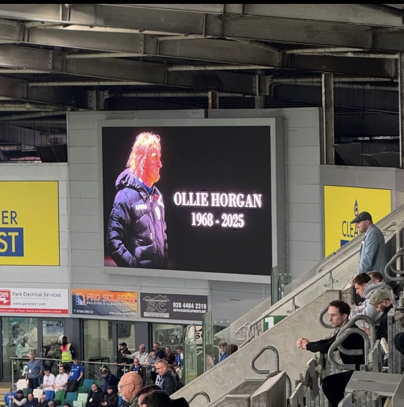 Touch of class, credit where it is due <a href="/OfficialBlues/">Linfield FC</a>