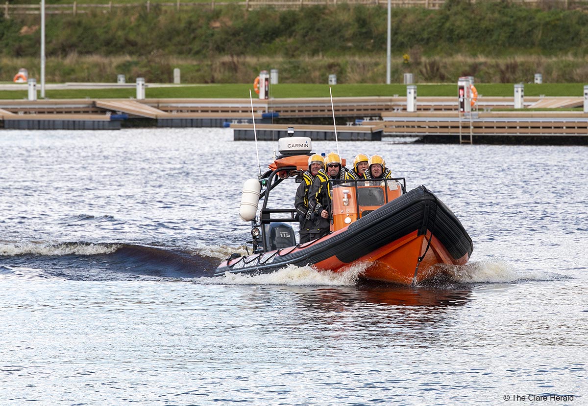 Cruiser with engine problem towed to safety by Coast Guard

clareherald.com/news/search-re…
