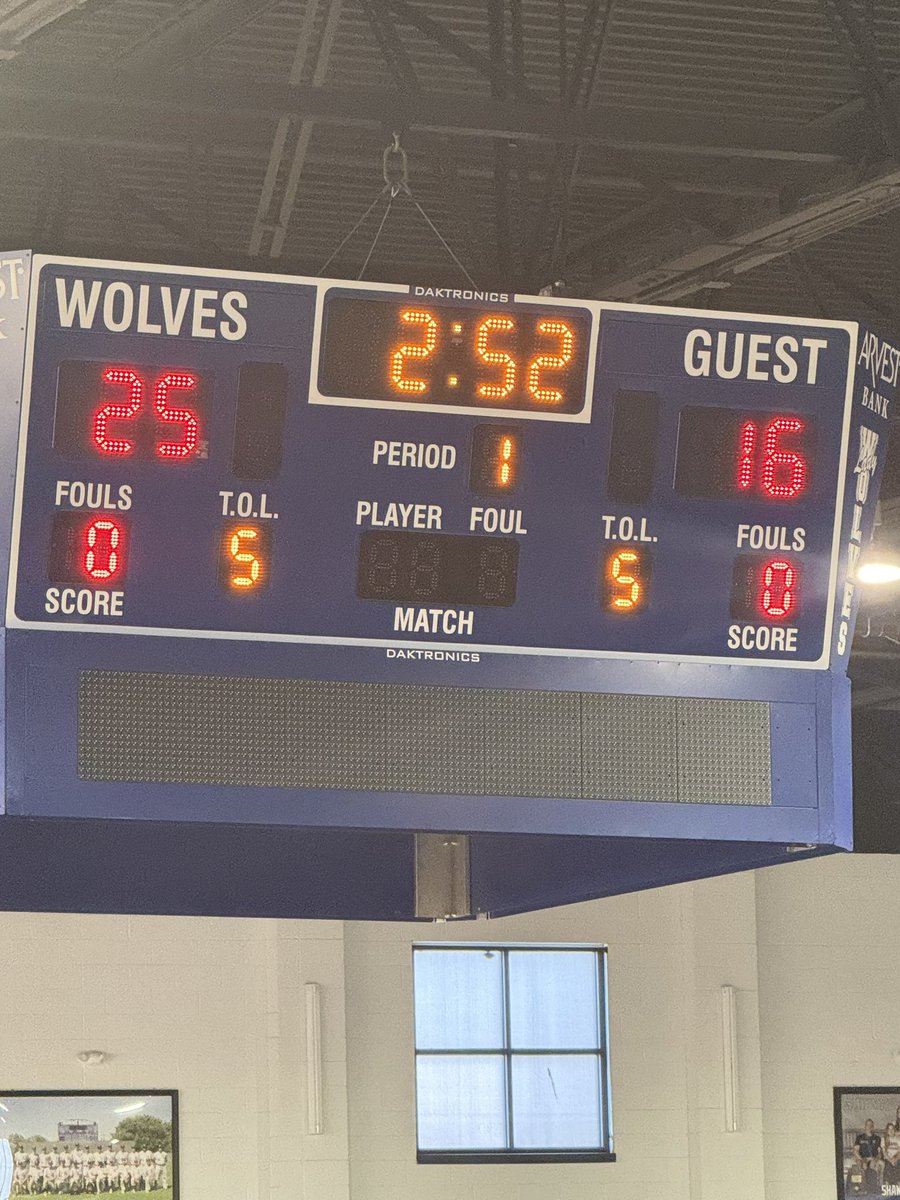 Watching Volleyball today in the PAAC. Freshman off to a strong start with a 25-16 set 1 win over Del-City #shawneestrong #oklaed