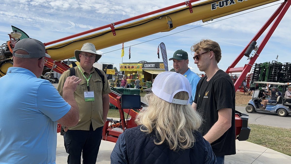 AGI (@aggrowthintl) on Twitter photo AGI welcomed Chad Elmore with <a href="/dieselprogress/">Power Progress (Formerly Diesel Progress)</a> at <a href="/FPShow/">Farm Progress Show</a> to learn about our portable handling lineup with multiple power sources like diesel, gas & electric. AGIās Kent Woods talked about our new conveyors, field loaders & the E-UTX 44 Smart Auger, powered by <a href="/MonarchOneAI/">MonarchOneAI</a>. AGI welcomed Chad Elmore with <a href="/dieselprogress/">Power Progress (Formerly Diesel Progress)</a> at <a href="/FPShow/">Farm Progress Show</a> to learn about our portable handling lineup with multiple power sources like diesel, gas & electric. AGIās Kent Woods talked about our new conveyors, field loaders & the E-UTX 44 Smart Auger, powered by <a href="/MonarchOneAI/">MonarchOneAI</a>.