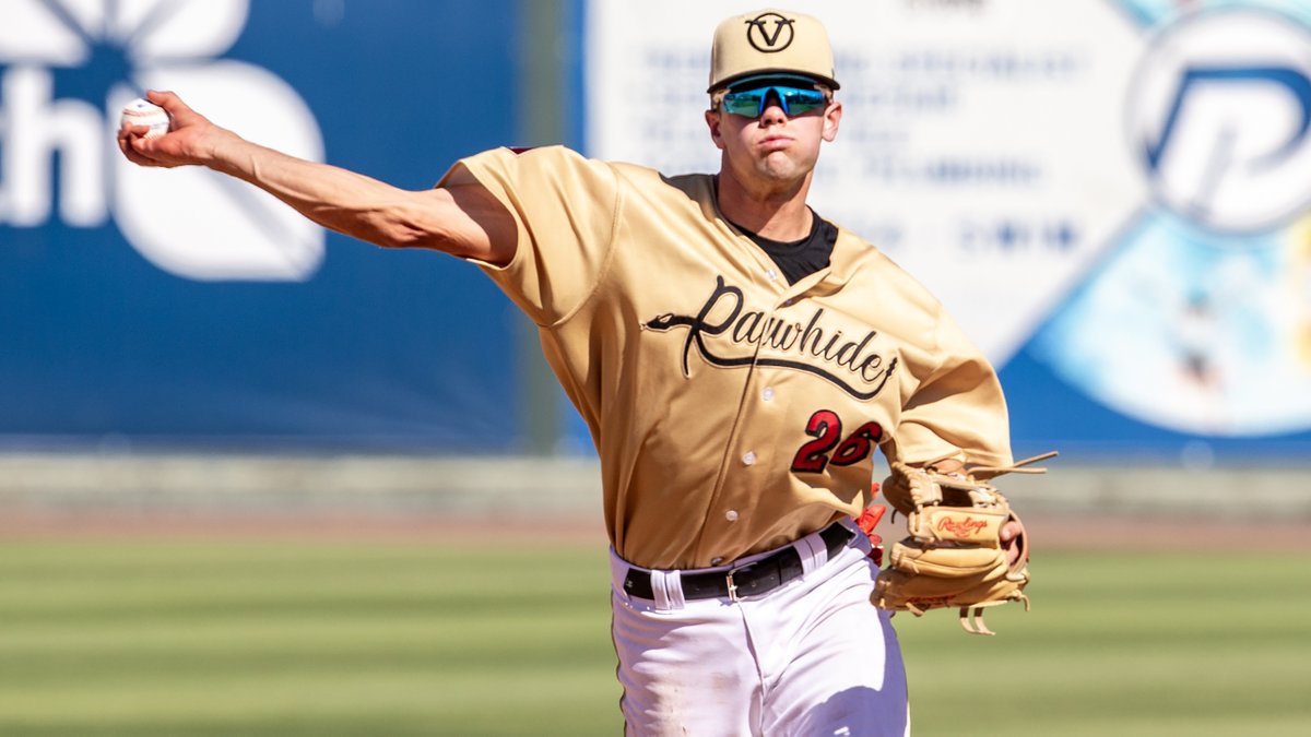 #Dbacks 2024 CBA pick JD Dix joins the Top 10 2B list with the graduation of Christian Moore. 

More on the 19-year-old who is slashing .307/.410/.422 in his first pro season: atmlb.com/4oSqTFH