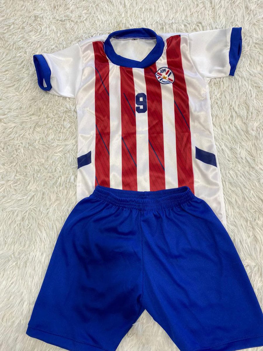 Camisetas de la #ALBIRROJA POR 50MIL NOMAS 
el conjunto para niños a 50 nomás también 
Si llevan dos les hago por 90mil. Nomás gente 
Estoy en ñemby atrás mismo de super más. 0982808980 para más info
Ayúdenme a vender todo porfa ! 
Rt para llegar a mucha gente