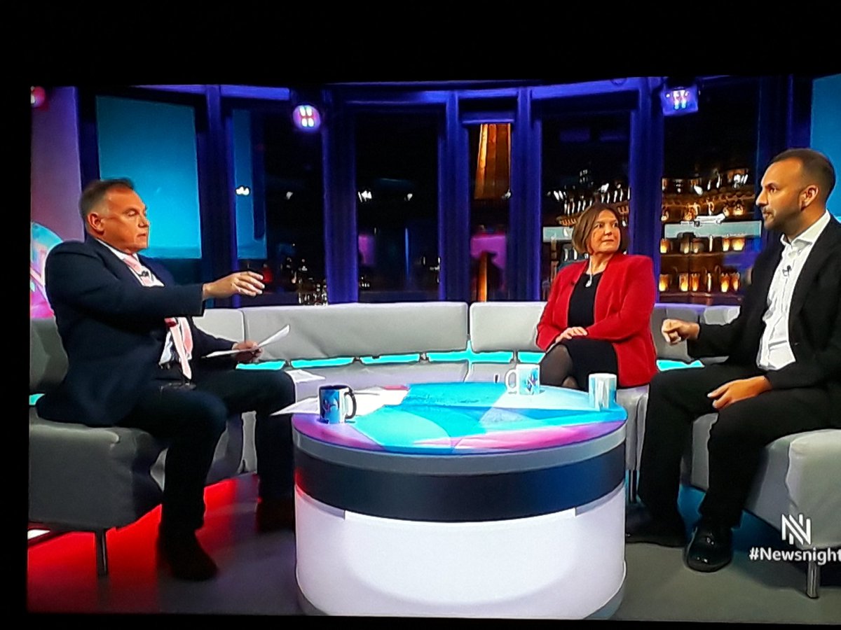 Is this BBC O'Connell twat going to let either of these two finish a sentence on #newsnight?

The wanker has shoe-horned Fartage in at any opportunity.
And you can guarantee he'd let the Fagash Fuhrer rant on unchallenged.

More <a href="/BBCPolitics/">BBC Politics</a> gutter TV.