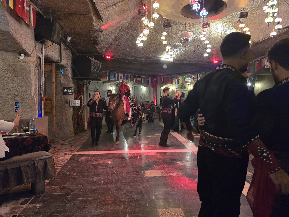 Змей Горянин tweet media