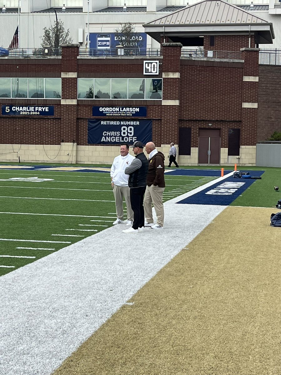 ErickOnTheRadio's tweet photo. Craig Bohl has made an appearance here in Akron. #wyomingfootball https://t.co/WlTnpXOs7t