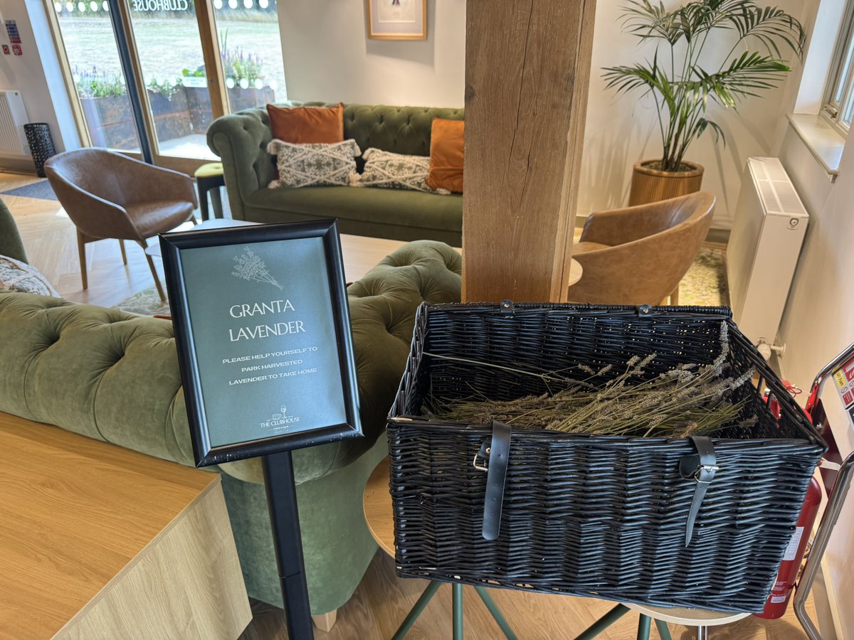 If you’re passing by the Clubhouse at #GrantaPark help yourself to some park harvested lavender! Great scent and very versatile on a multitude of applications. #Cambridge #biodiversity