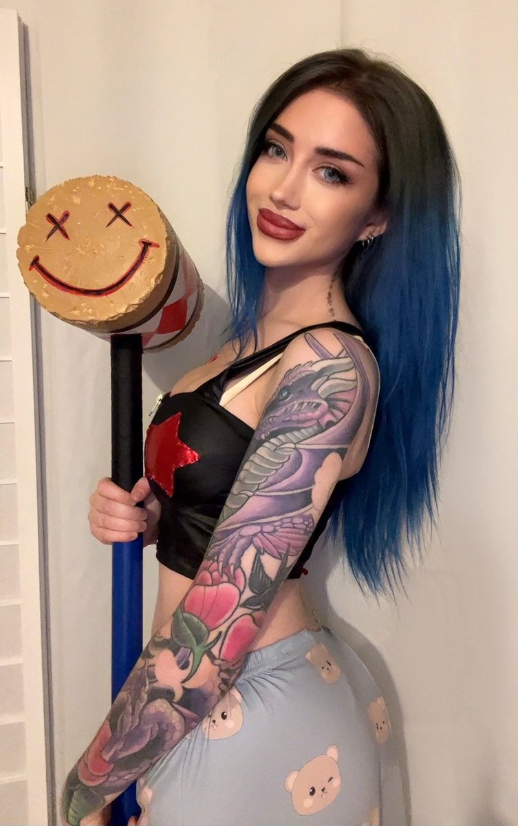 When I don’t have to film my full body, means I can wear my cheeky bear pyjamas hehe 😏😌 🐻