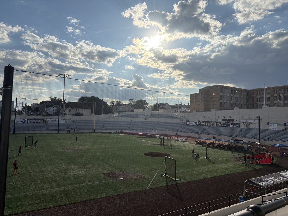 One last time in 2025 in Paterson…

In the series finale, <a href="/JackalsBaseball/">New Jersey Jackals</a> looks to end their home slate strong against the ValleyCats!

Join me at 6:20pm ET!

📺: <a href="/watchhometeam/">HomeTeam Network</a>

📻: njjackals.mixlr.com