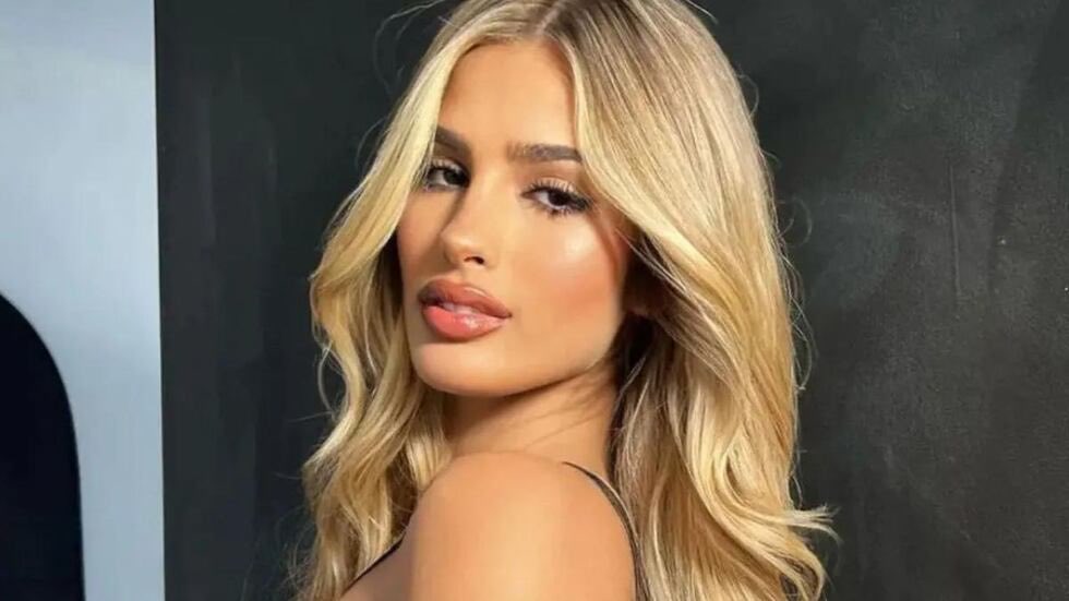 Solo hay una persona capaz de ser nuestra Addison Rae, y yo quiero estar ahí para verlo suceder. No hay muchas personas capaces de generar el producto. Yo si. No avivo más