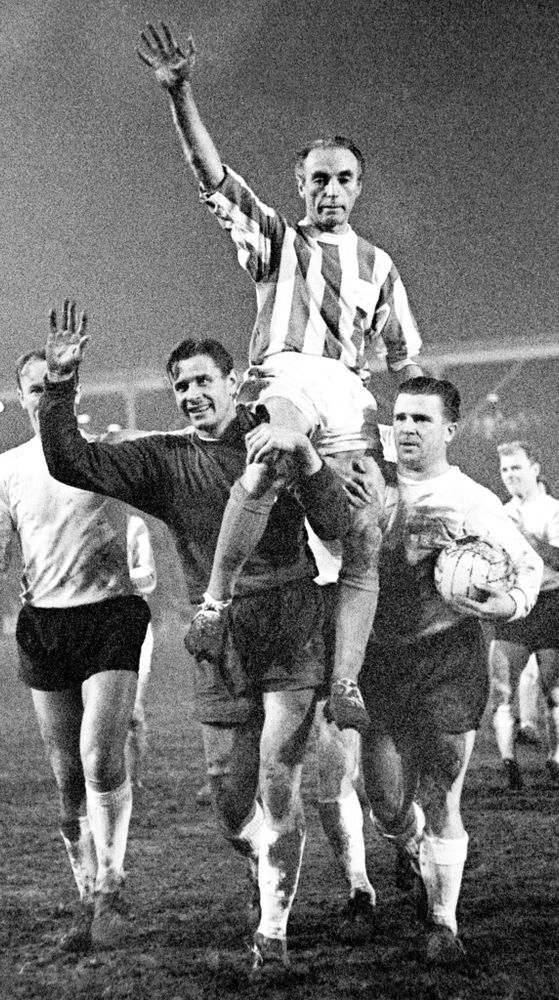scheritage1863's tweet photo. #StokeCity is one of football’s most historic names, the second oldest professional club in the world

The aim of Stoke City Heritage is to campaign towards the establishment of a Stoke City museum and heritage hub

Your help and support will be appreciated! https://t.co/lrTVb6Ptm6