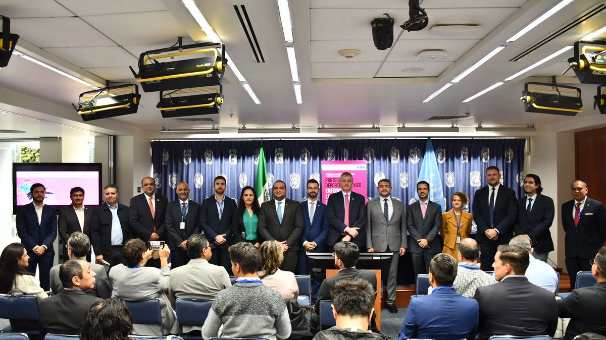 DE BUEN LAW. tweet media