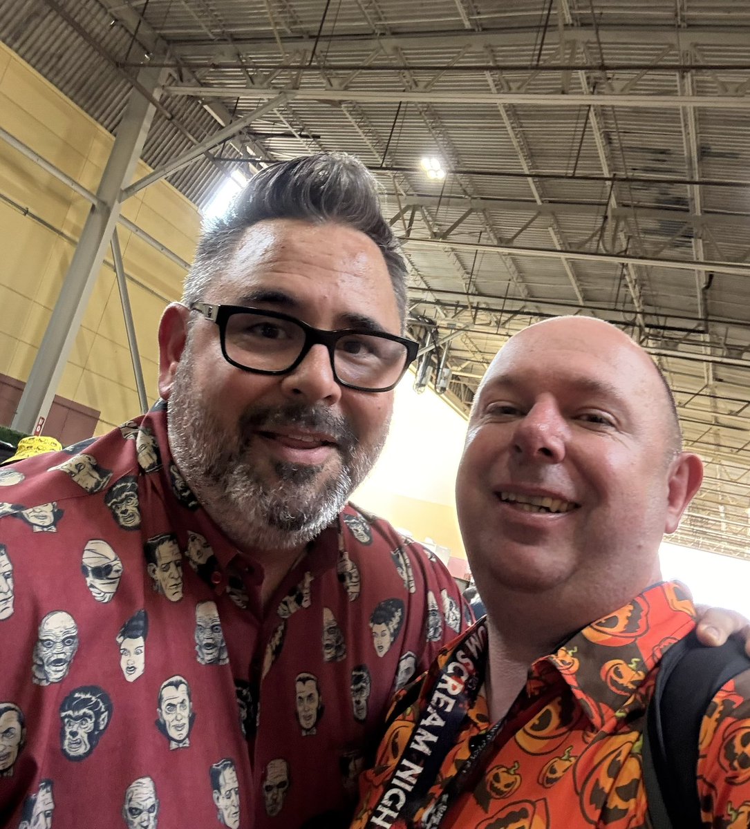 Pleasure to meet you <a href="/Michael_Aiello/">Michael Aiello</a>, thank you 🙏 

#HHN34