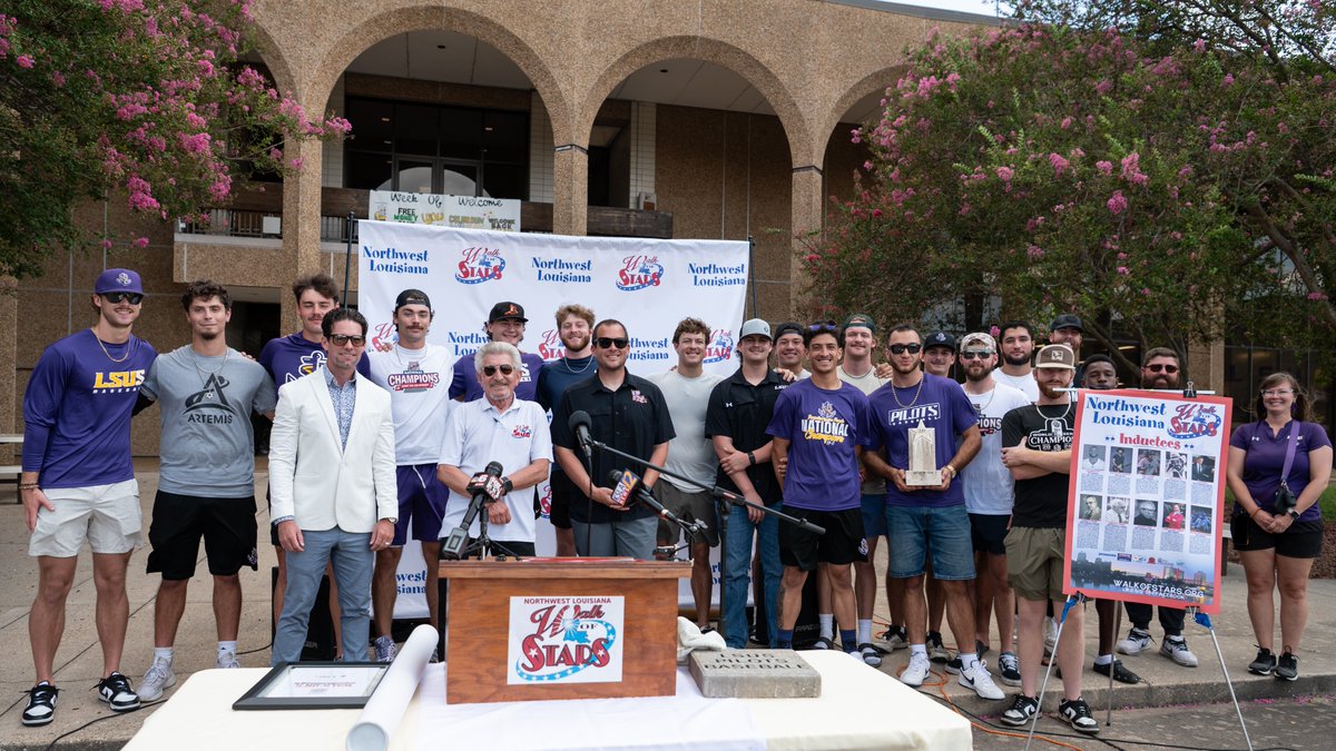 LSU Shreveport Baseball "cemented" their legacy on Thursday afternoon as they received their star from the Northwest Louisiana Walk of Stars for their historic "59-Eaux" season. 

#GeauxPilots #AnchorUp #PerfectionWearsPurple #TheRightWaytoPlay