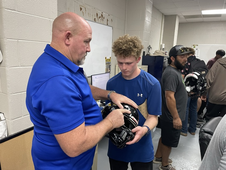 Decals with Dad is a success. Come out to Moody tomorrow night for our first game of the year. KO at 7:30p.