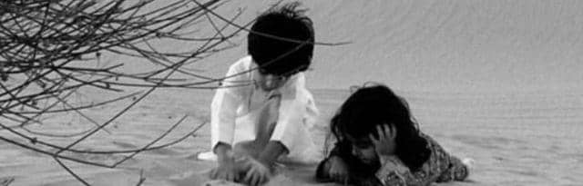 لو كان الغلا يازين بالكون محدود
ترى غلاك عندي تعدى حدوده

وان كان عشق الناس ما هو بموجود
عشقي لأجل عينك يفرض وجوده .