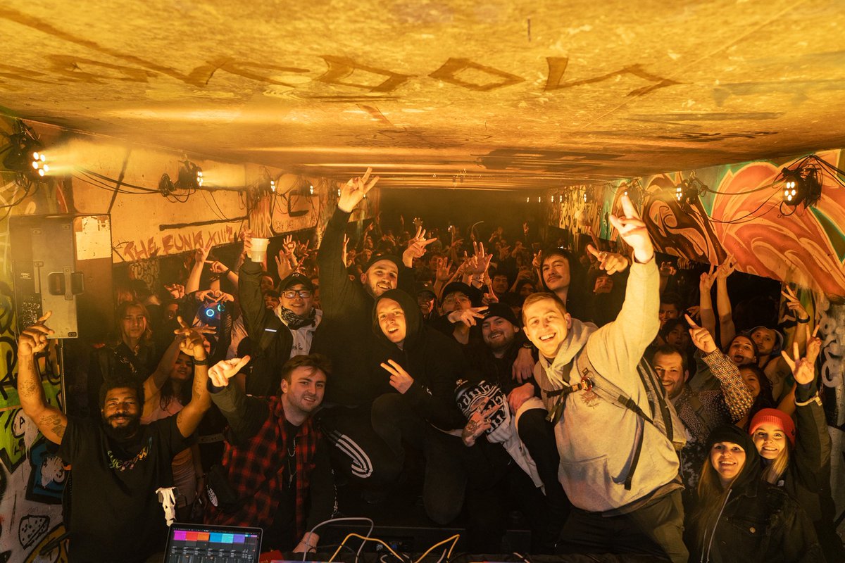 Wavecraft is dead. 
Farewell show 10/30 in Denver.

Boys were up.

෴⚘⎧ᴿᴵᴾ⎫⚘෴

<a href="/WavecraftCo/">Wavecraft Collective</a> 
<a href="/MAYBEFOREVER2K/">MAYBE FOREVER</a>