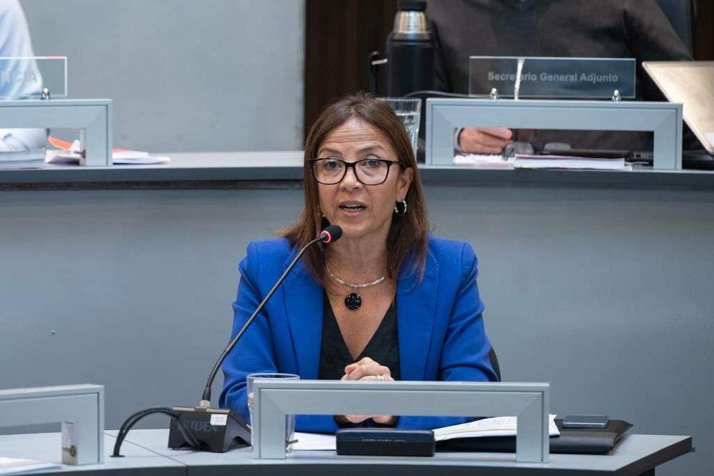 Mario_Bergara's tweet image. Hoy asistimos a la @juntaMVD junto a la Directora de recursos financieros de la @montevideoIM, @LauTabarez reafirmando nuestra disposición al diálogo y total transparencia. Seguimos trabajando y diseñando estrategias por un Montevideo más nuestro y más disfrutable para todos y…