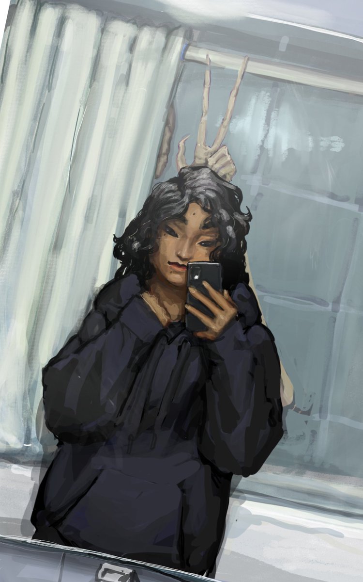 Quick stealing-your-boyfriend's-hoodie selfie