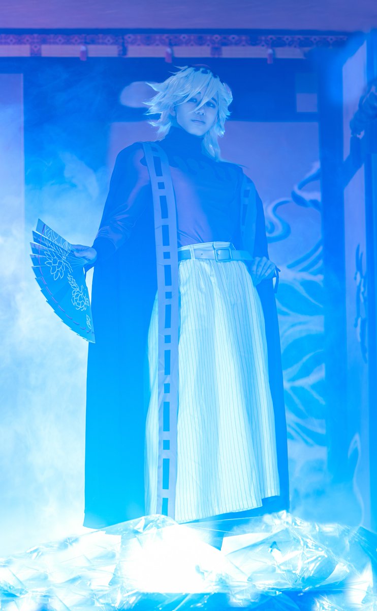 【Cosplay】 
鬼滅の刃

上弦の弐　童磨
model <a href="/pupupopo999/">だるま</a>