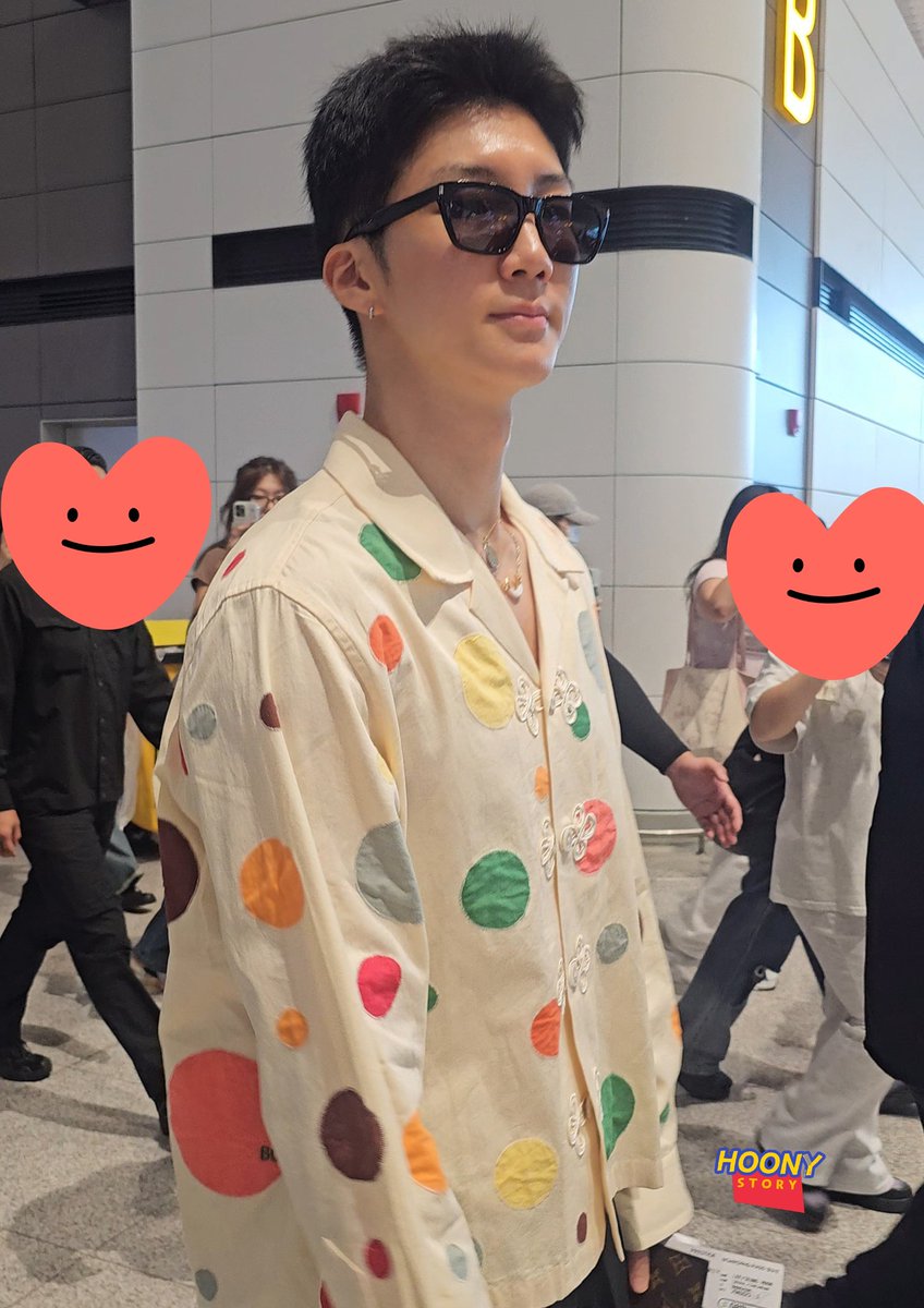 250829 오늘 컨셉이 멋쟁이 짱구인가 🙃
#위너 #WINNER #이승훈 #HOONY
<a href="/official_hoony_/">official_hoony_</a>