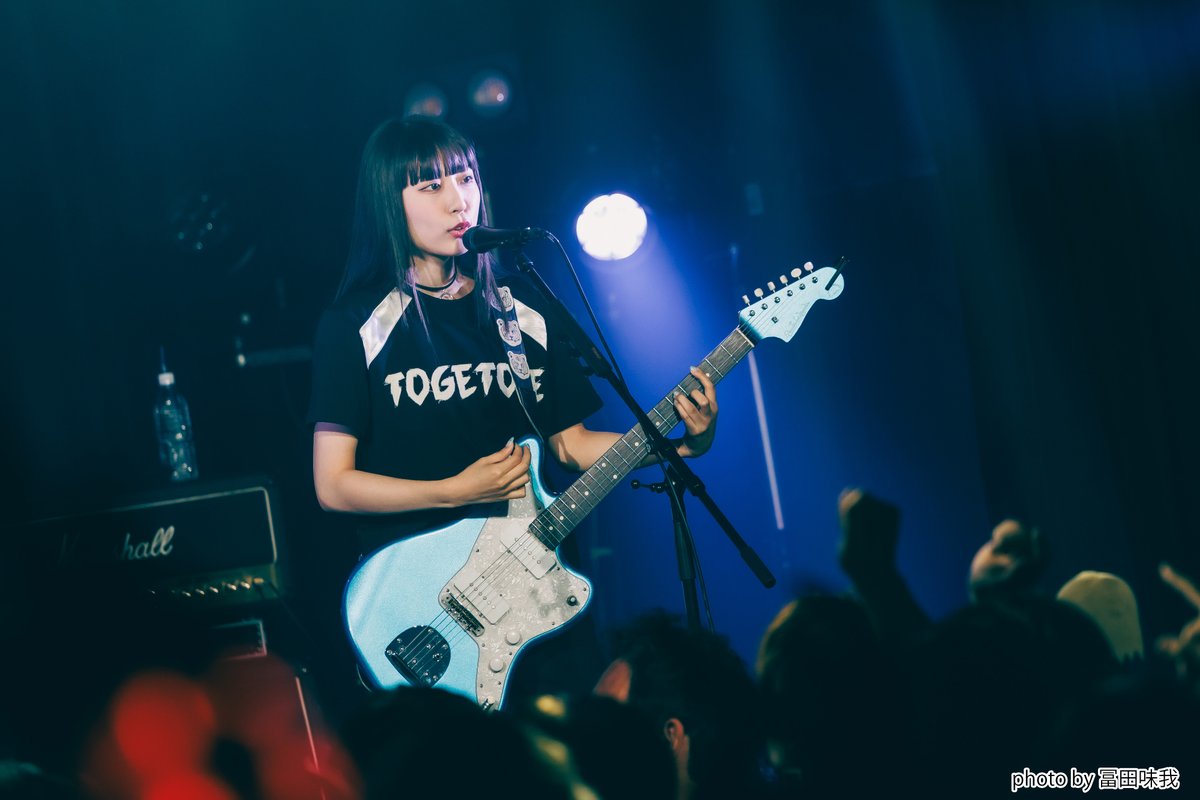 スカパー!音楽 (@sptv_music) on Twitter photo 『トゲナシトゲアリ 武道館への道<#3>』
最終回はスペシャルライブをOA🎸
舞台裏の様子も👀
📆9/21(日)21:00~
📺MUSIC ON! TV(#エムオン!)
📱スマホ視聴👌
📢明後日23:00~<#2>をリピート放送
skyperfectv.co.jp/program/st/pro…
<a href="/girlsbandcry/">アニメ『ガールズバンドクライ』公式</a> <a href="/MUSIC_ON_TV_PR/">MUSIC ON! TV(エムオン!)</a>
#トゲナシトゲアリ #ガルクラ
#スカパー 『トゲナシトゲアリ 武道館への道<#3>』
最終回はスペシャルライブをOA🎸
舞台裏の様子も👀
📆9/21(日)21:00~
📺MUSIC ON! TV(#エムオン!)
📱スマホ視聴👌
📢明後日23:00~<#2>をリピート放送
skyperfectv.co.jp/program/st/pro…
<a href="/girlsbandcry/">アニメ『ガールズバンドクライ』公式</a> <a href="/MUSIC_ON_TV_PR/">MUSIC ON! TV(エムオン!)</a>
#トゲナシトゲアリ #ガルクラ
#スカパー
