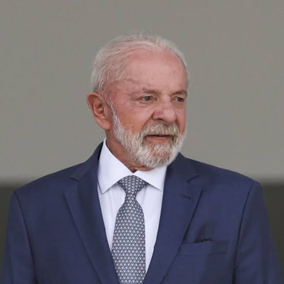 Presidente Luiz Inácio Lula da Silva, aprovado! Em 2026 será reeleito no 1° turno! 200 comentários com LULA REELEITO...