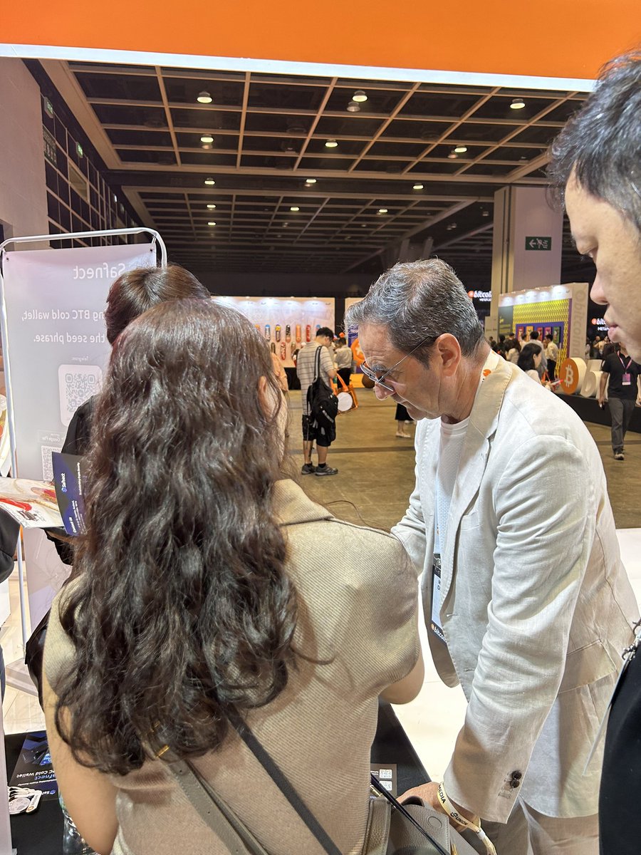 Day 1 at Bitcoin Asia, actually we prepared 100 wallets for the event, all went out.  When we sell the last wallet out of the 100 units, the buyer commented  that we are the most novel project after he saw so many other projects.
Appreciated that our invention is